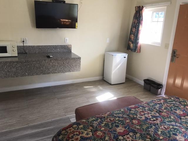 Galleria Inn Montclair/Ontario מראה חיצוני תמונה
